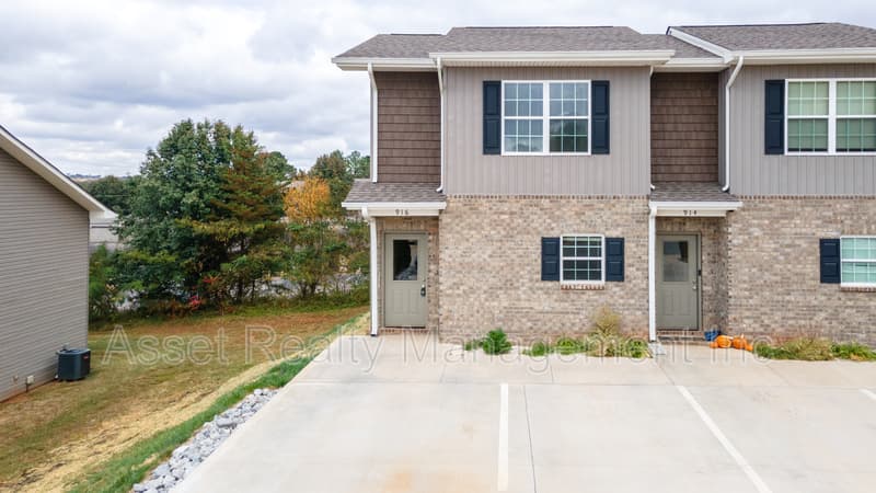 Louisville Condo: 916 Warrior Hill Drive - 1