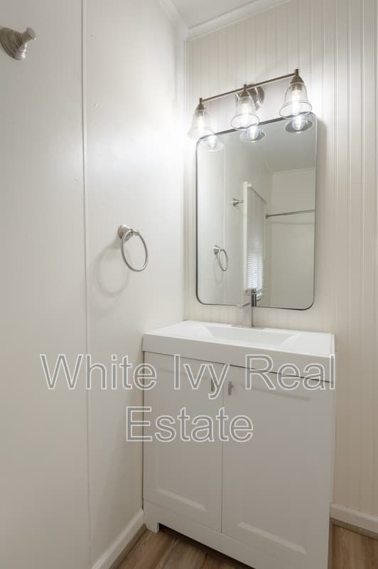 Huntsville Condo: 811 Sam Houston