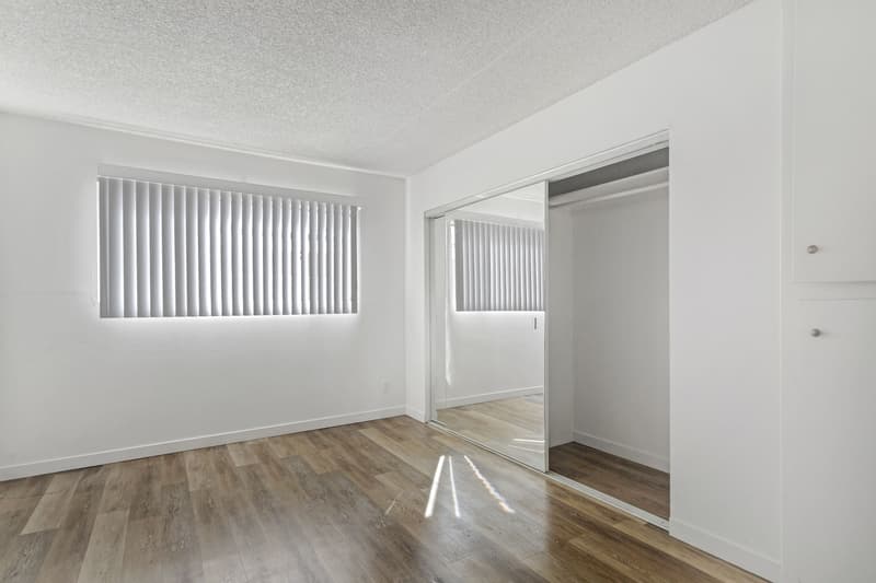 Los Angeles Condo: 12460 Culver Boulevard - 03