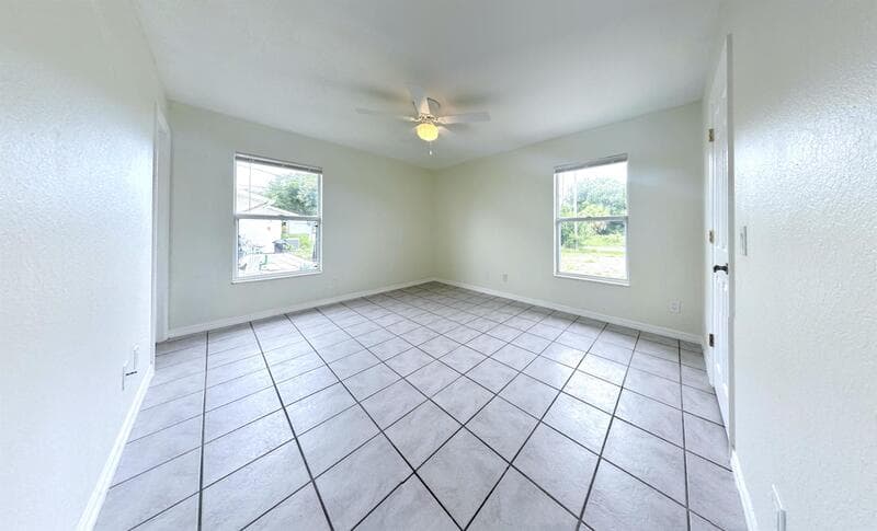 Englewood Condo: 9272 Anita Avenue