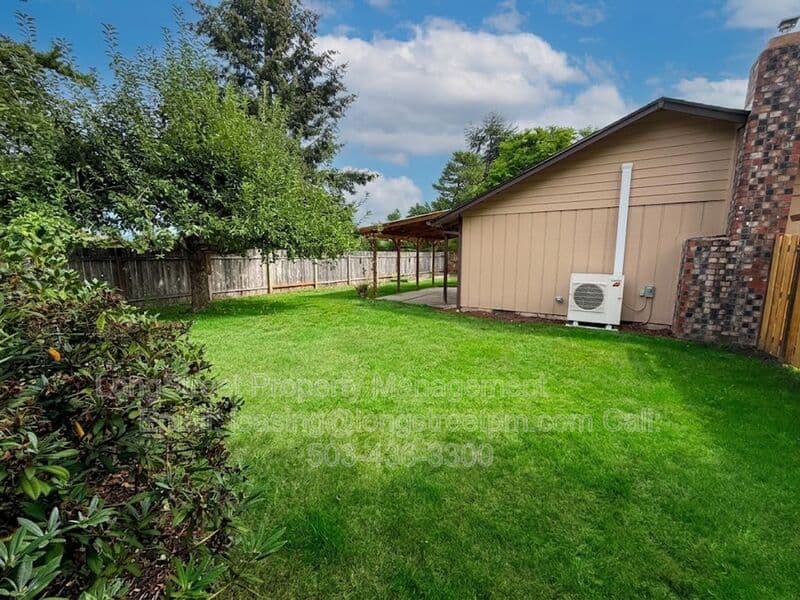 Corvallis House: 1634 SW Knollbrook Pl