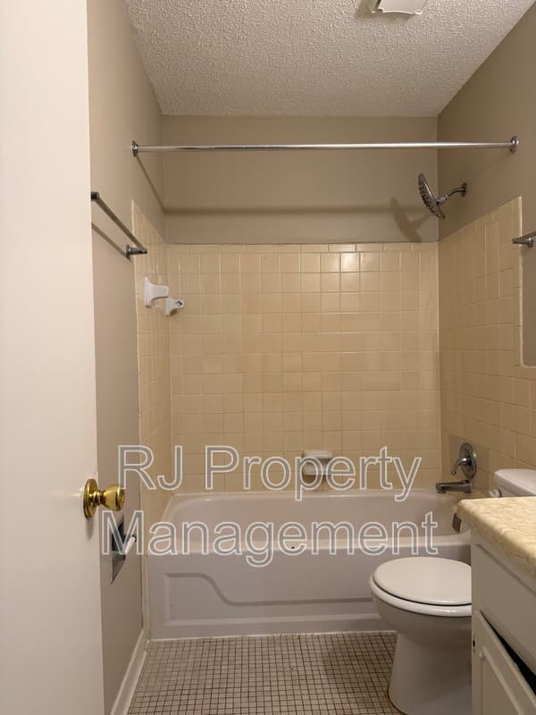 Bartlett Townhome: 3400 Lord Dunmore Cv