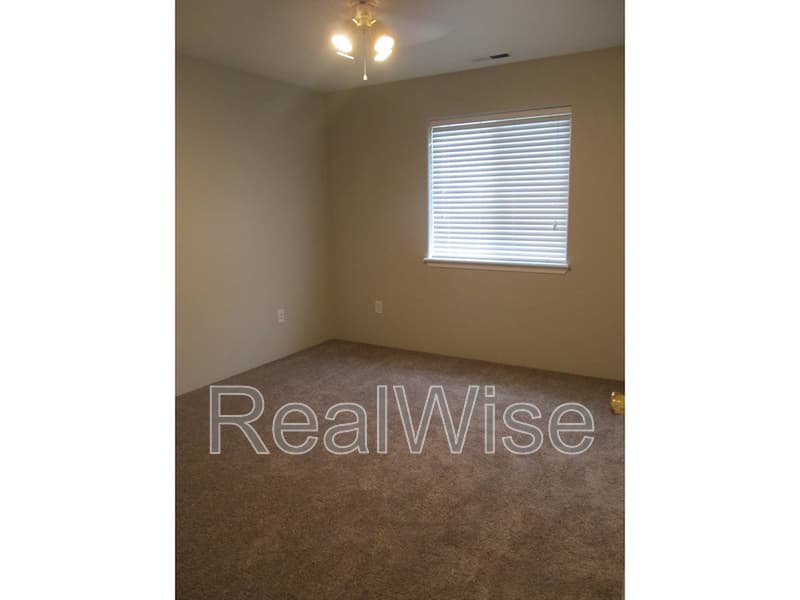Medford House: 3015 Merriman