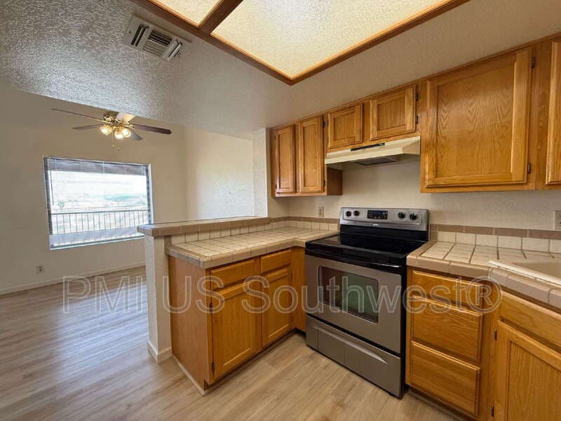 Bullhead City Condo: 1611 Highway 95