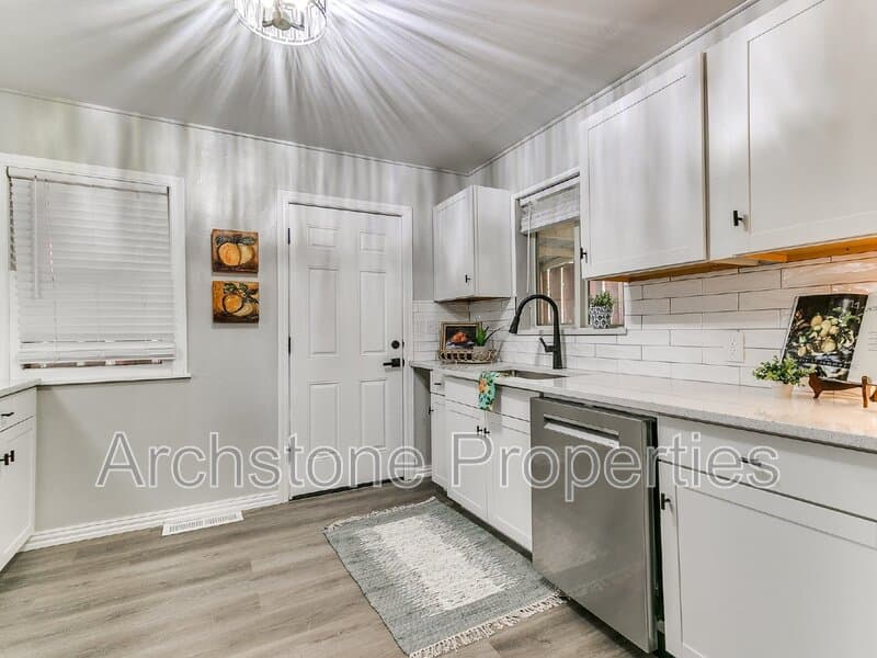 Oklahoma City House: 2617 Northwest 37th Street
