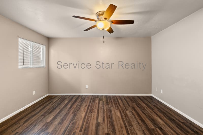 Phoenix House: 15411 N 2nd Pl