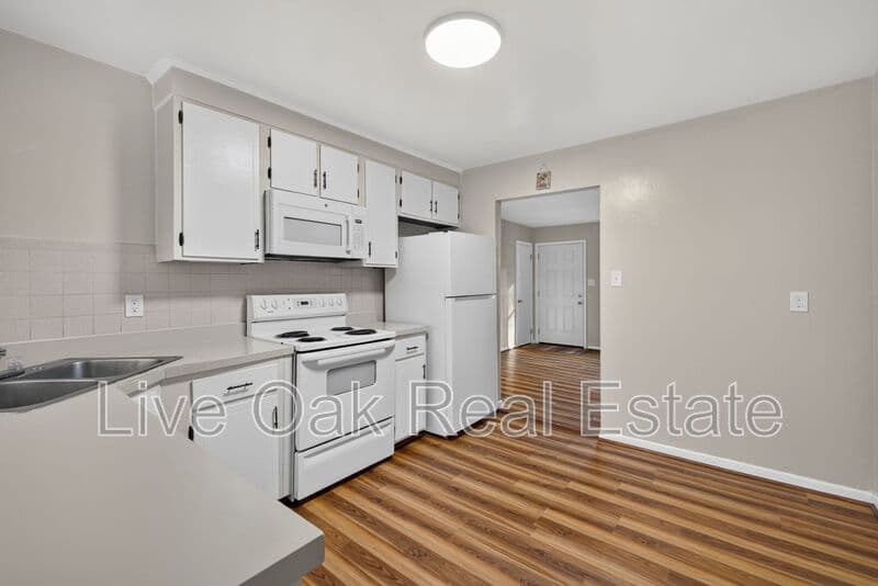Virginia Beach Condo: 110 S Corwood Avenue