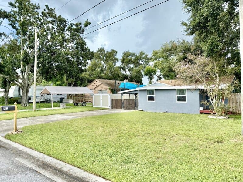 St. Petersburg House: 4528 70th Street North