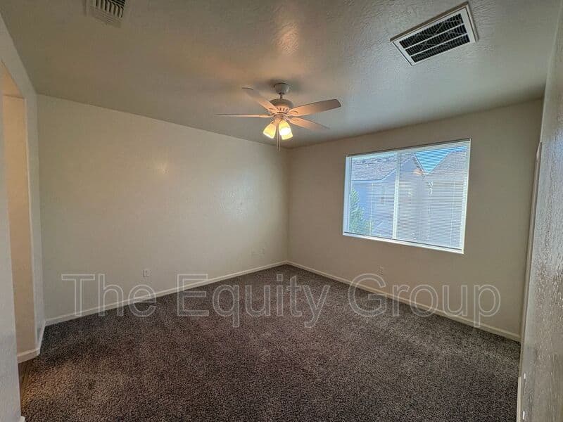 Visalia House: 1005 West Sedona Ave