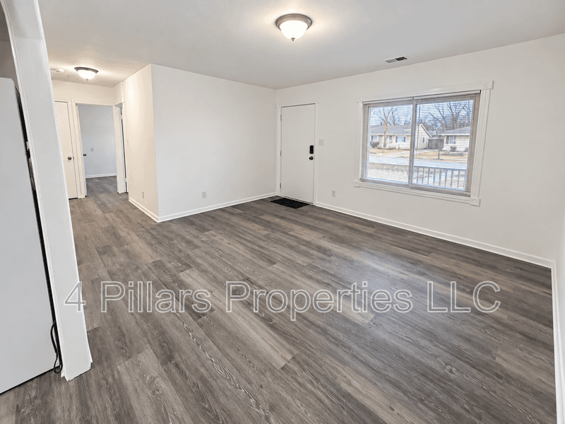 Hammond House: 7743 Delmar Avenue