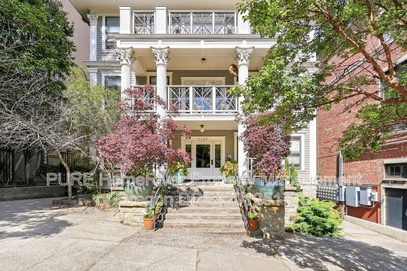 Portland Apartment: 2167 SW Yamhill St