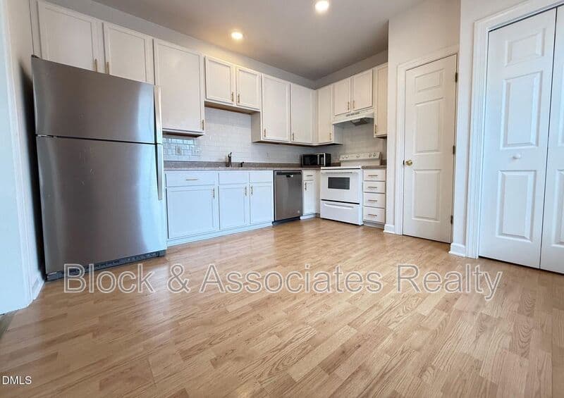 Raleigh House: 2701 Sterling Park Drive