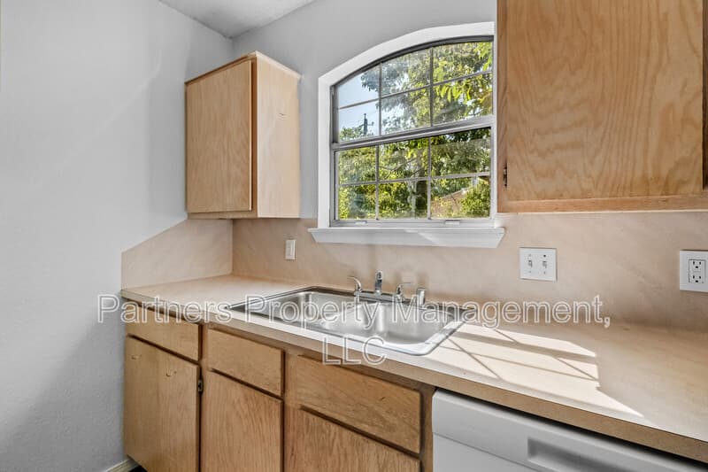 Fayetteville Condo: 1621 North Leverett Avenue - 6