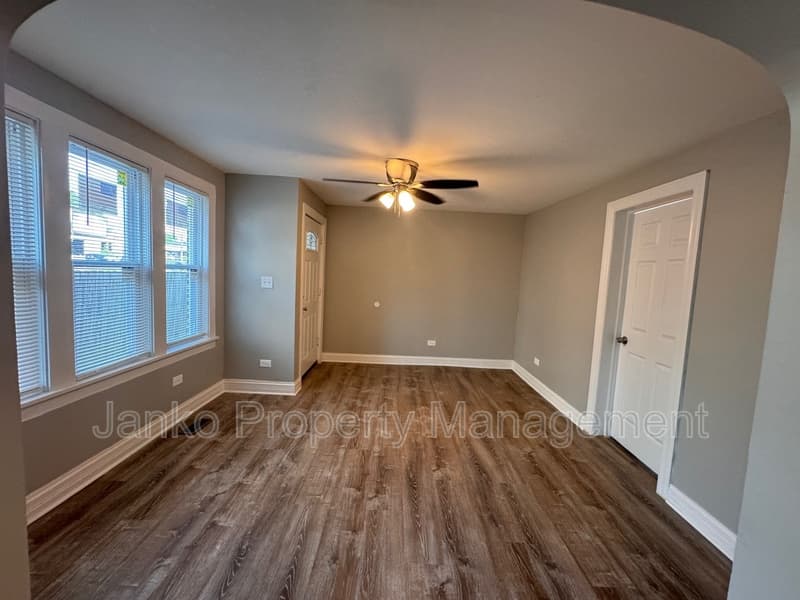Blue Island Condo: 2235 Vermont St