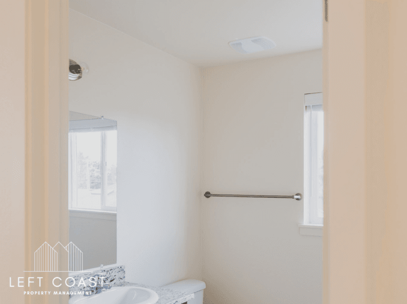 Lincoln City Condo: 3031 Northeast West Devils Lake Road