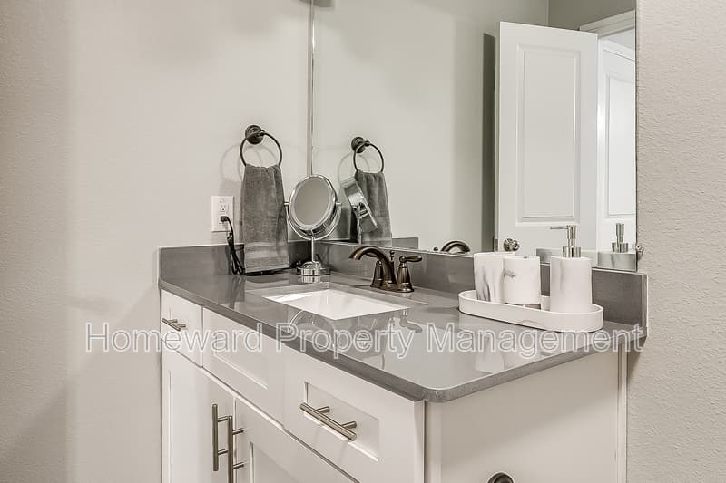 Denton Condo: 3900 Huntington Rd Denton, TX 76209