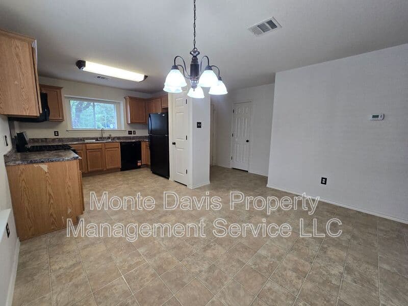 Cedar Park House: 601 Cherry Creek Drive
