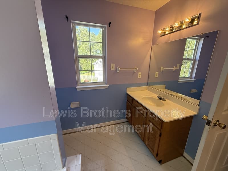 Richmond House: 3209 Purvis Road