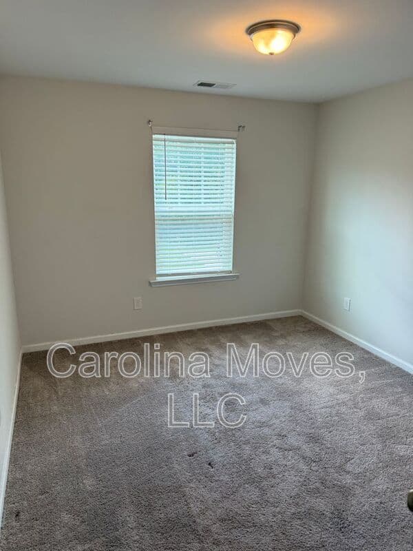 Greenville Townhome: 5 Alkanet Way