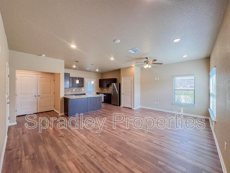 Belton Condo: 1273B Jasmine Dr