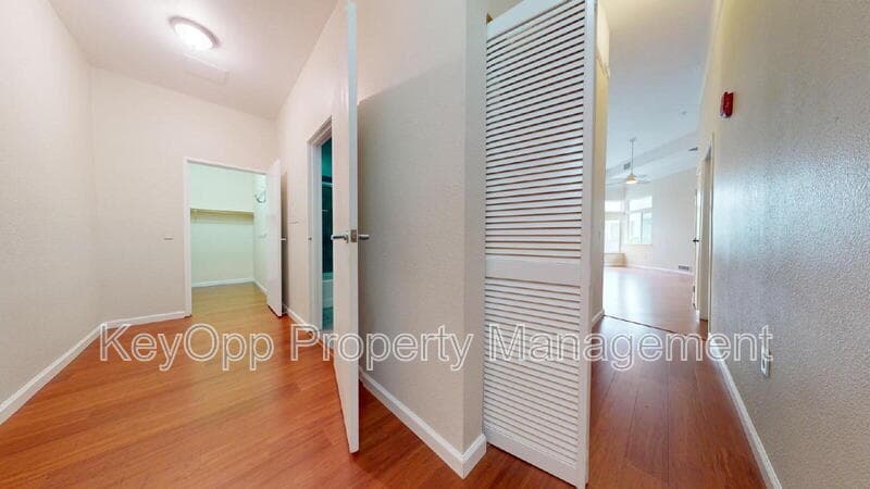 San Francisco Condo: 135 Valencia Street