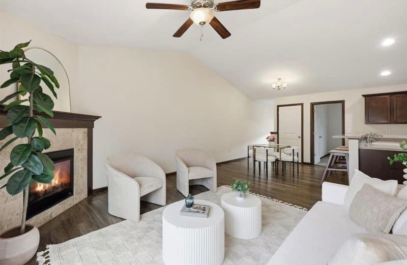 Tiffin Townhome: 461 RJ Dr