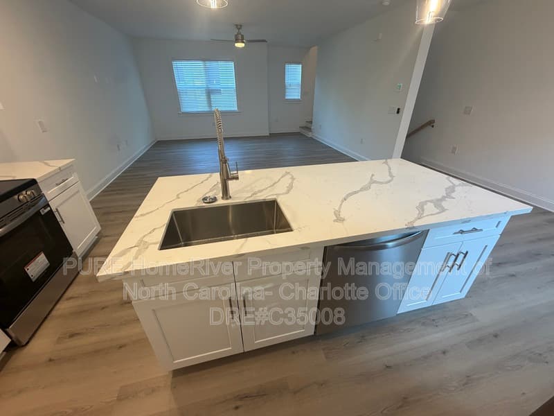 Charlotte Townhome: 2114 Bombay Way