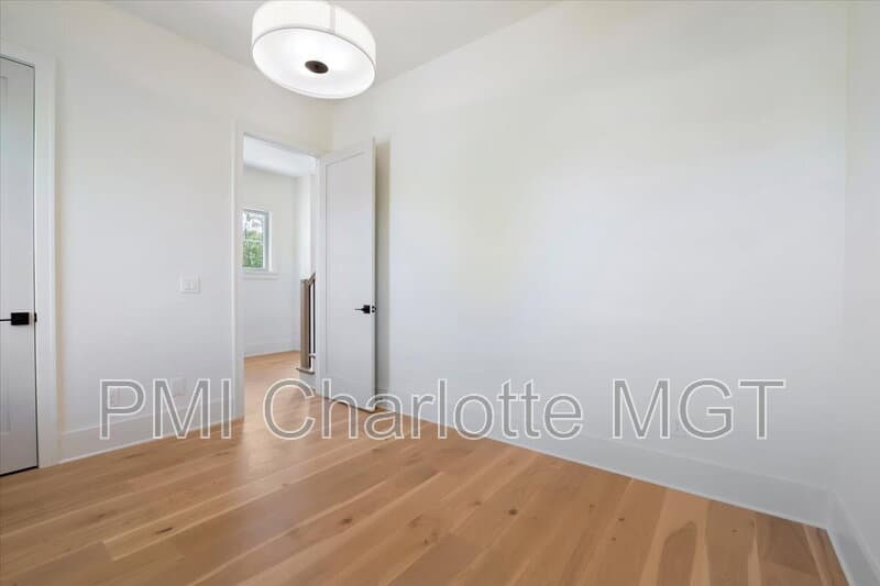 Charlotte House: 428 Dover Ave