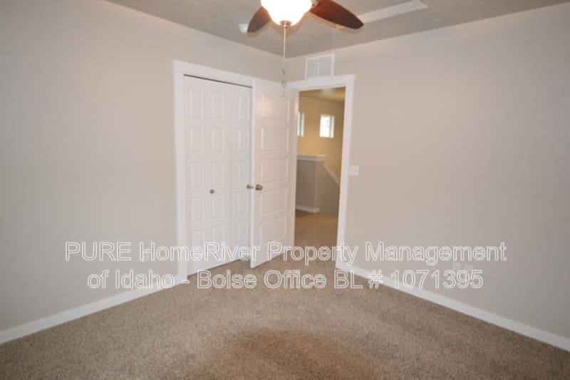 Meridian House: 629 N Manship Ave