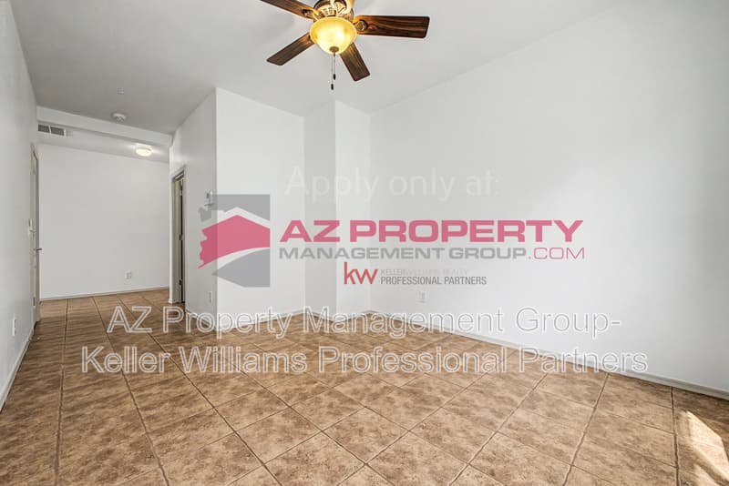 Peoria House: 12653 W Duane Ln