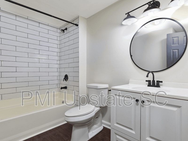 Greenville House: 79 Allen Street