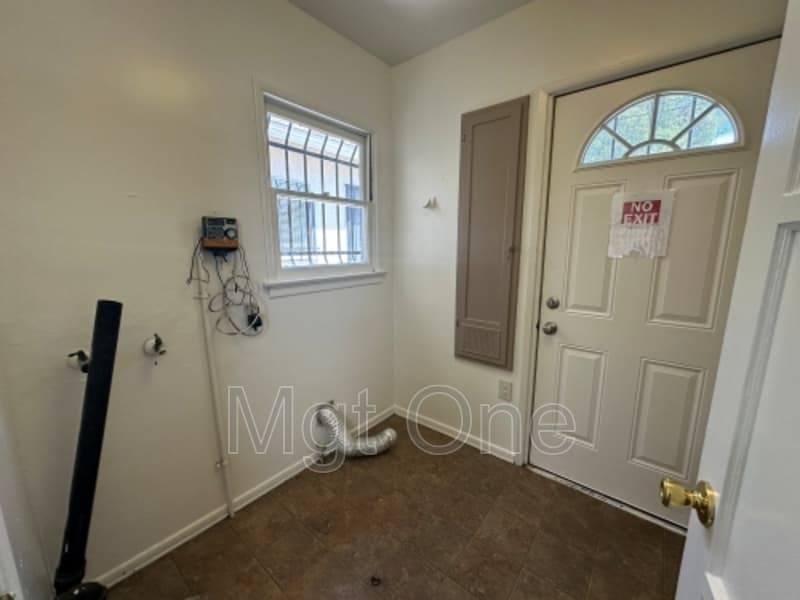 Riverside House: 4406 Kansas Ave.