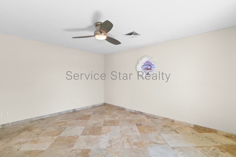 Scottsdale House: 8750 E Via Del Valle