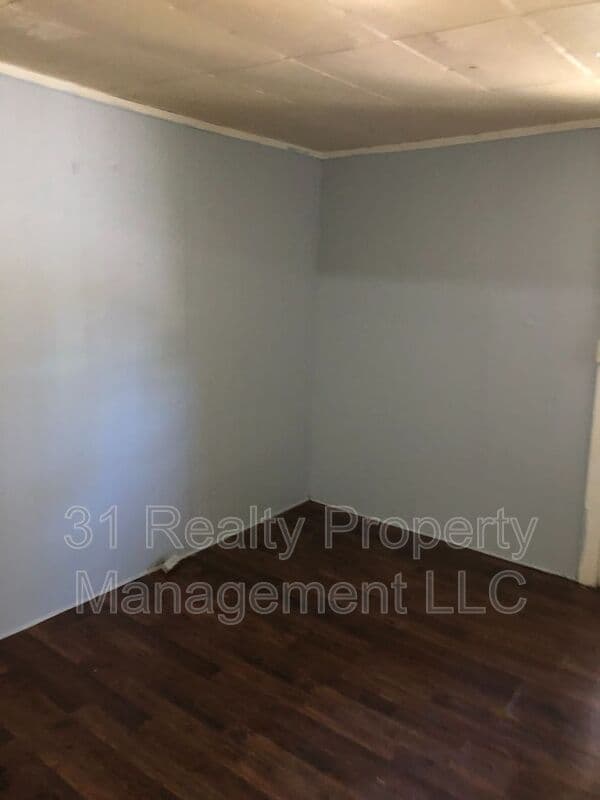 Denison Condo: 2711 W Walker Street