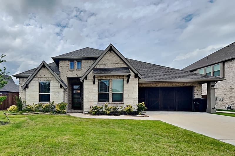 Forney House: 335 Chapel Hill Dr