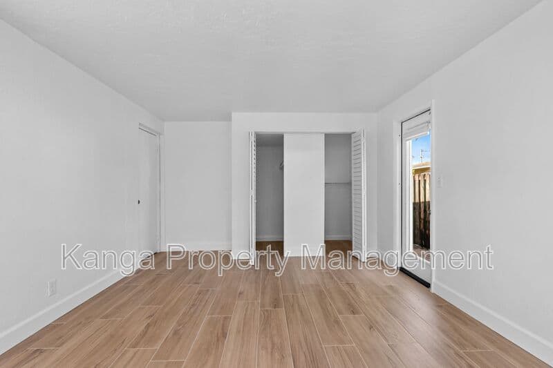 Fort Lauderdale House: 1134 Ne 16 Terrace