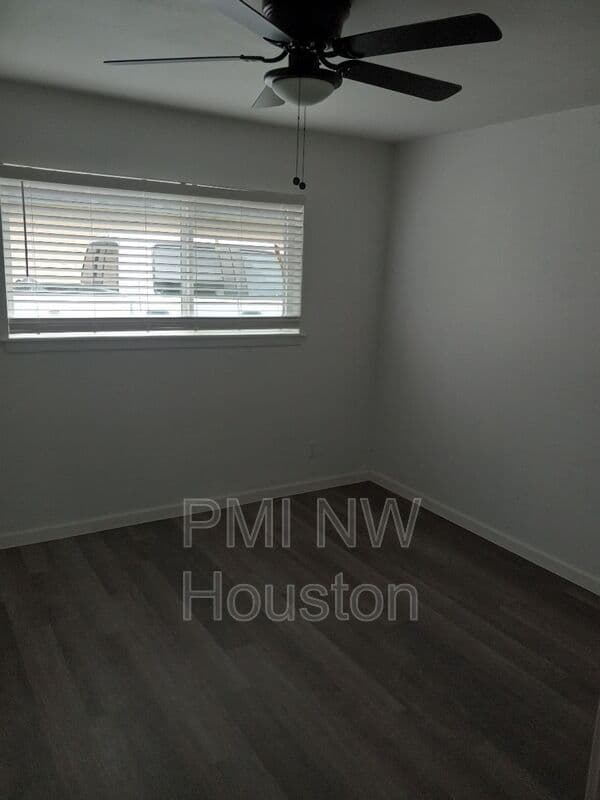 Houston Townhome: 2681 Gessner Rd
