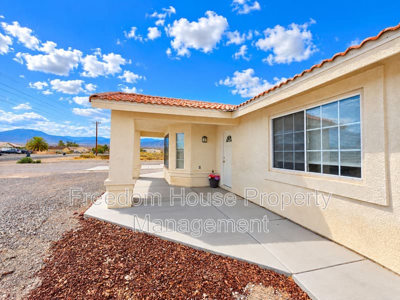 Pahrump House: 701 Mount Charleston Drive