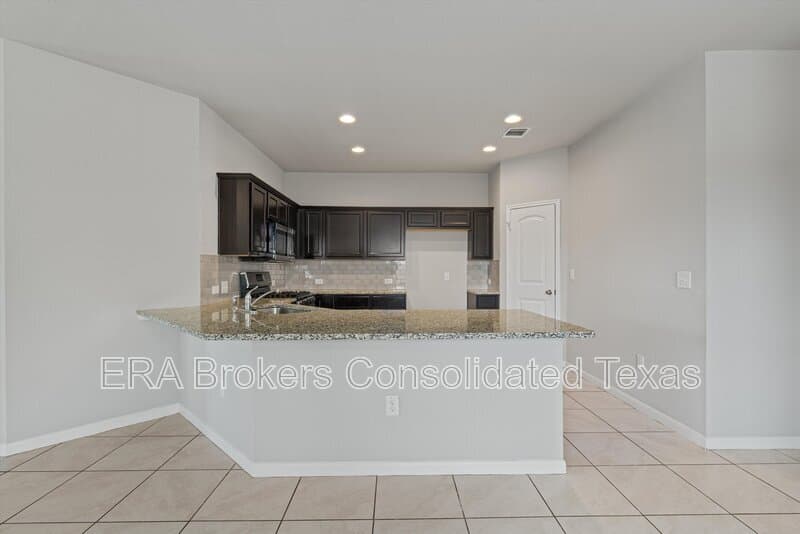 Pflugerville House: 3317 Burch Brook Cove