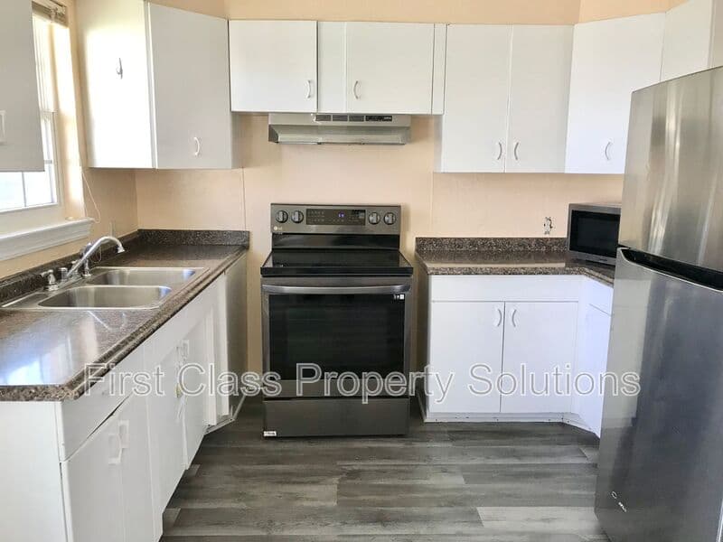 Oklahoma City House: 2312 N Meridian Ave