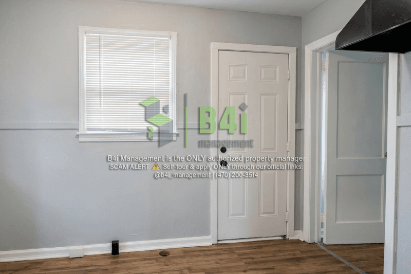 Columbus House: 2344 Banks Avenue