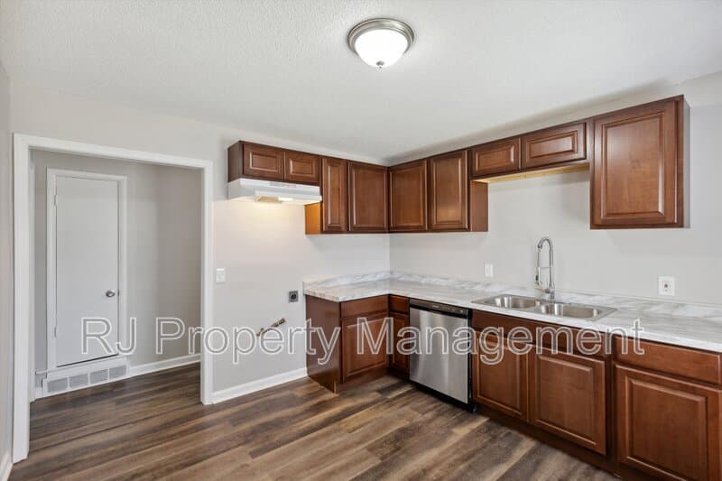 Memphis House: 3308 Norton Rd