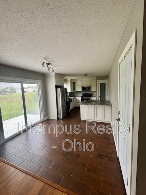 Lewis Center House: 1482 Geranium Dr