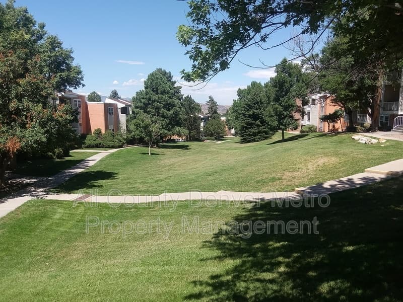 Golden Condo: 1300 Golden Circle - 103B
