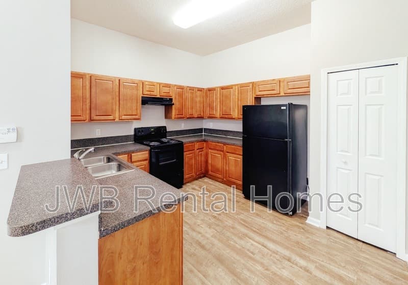 Jacksonville Condo: 5051 Playpen Dr #5-7