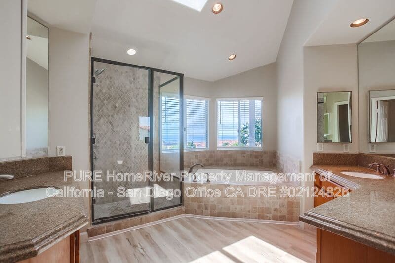 La Jolla House: 5656 Caminito Danzarin