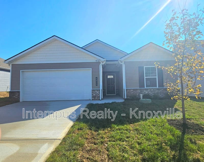 Knoxville House: 6820 Prospect Hill Way