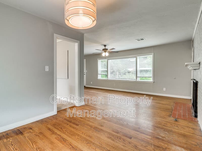 The Village House: 1414 Oxford Way