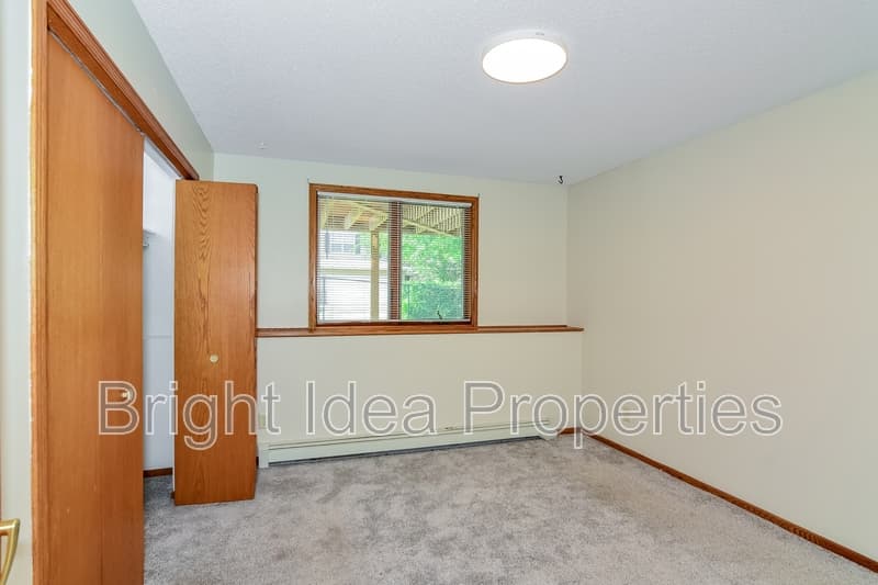 Hastings Condo: 622 Pleasant Drive