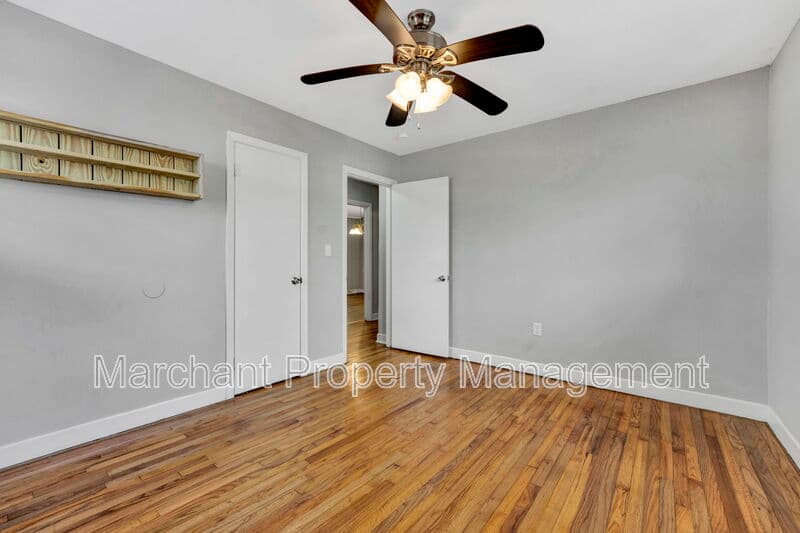Greenville House: 17 Miracle Drive